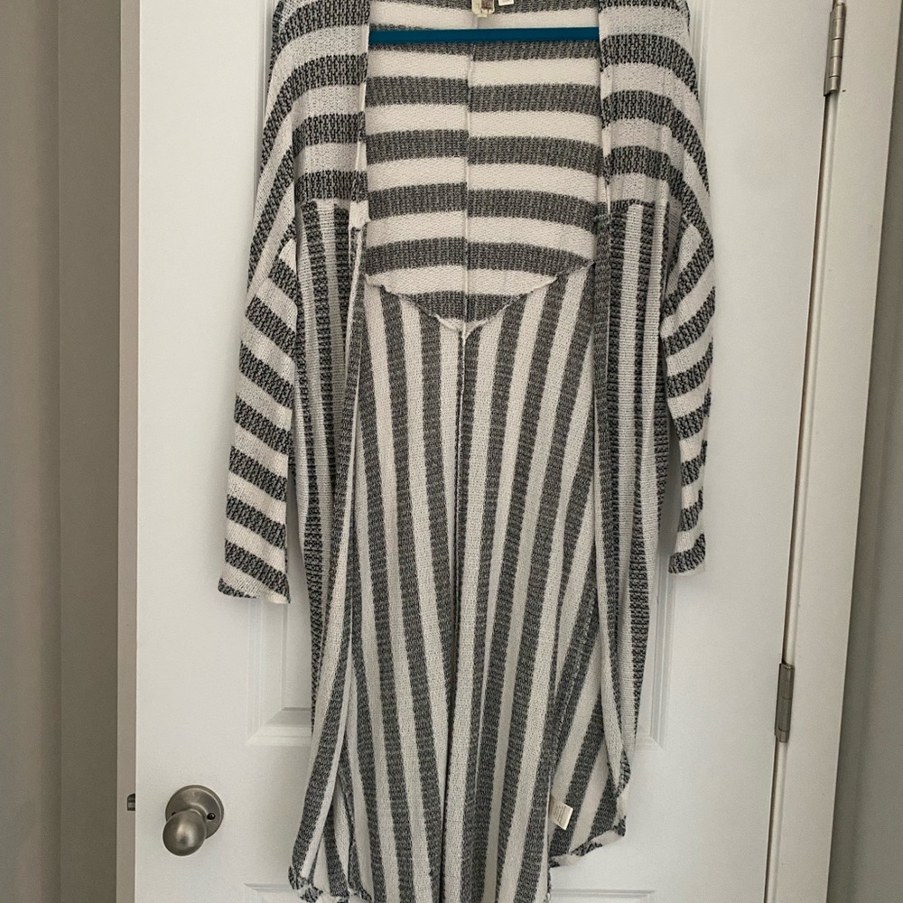 Chic Striped Black and White Women's Cardigan